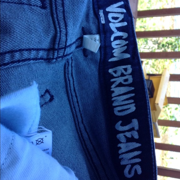 Colvin Skinny Jeans - Picture 3 of 4